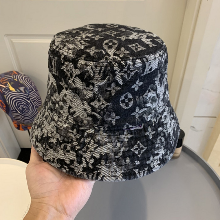 l1vv hat
