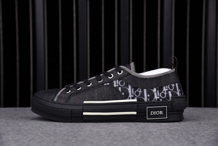b23 oblique sneaker