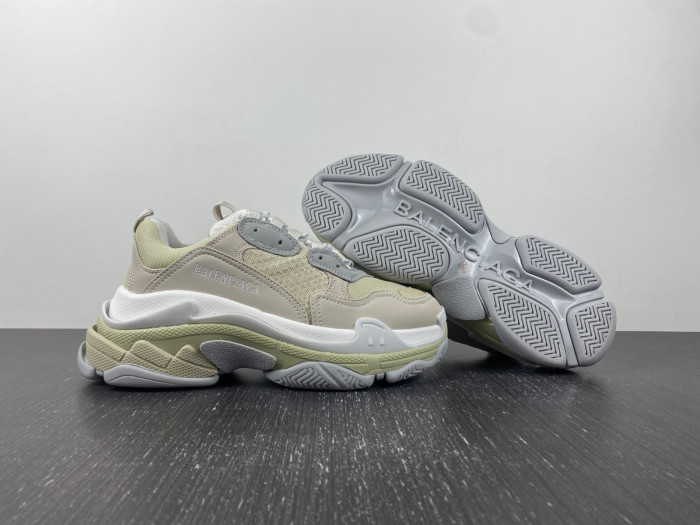 balen triple s white 524039 w2fw4 9790