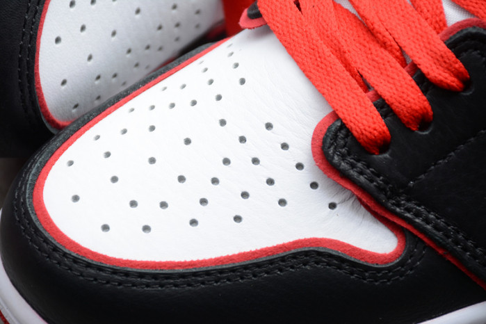 air jordan 1 retro high bloodline 555088-062