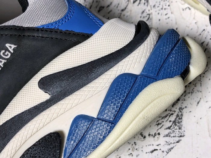 balen triple s trainers clear sole b;ack blue white 541624 w09oh 1007