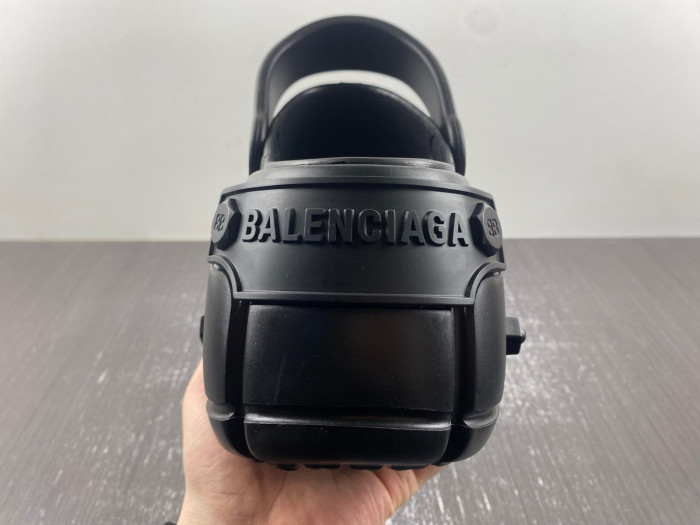 balen x crocs hardcrocs slide