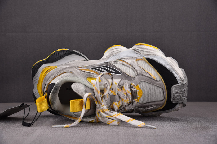 balen cargo panelled sneakers 784339 w2mv1 1170