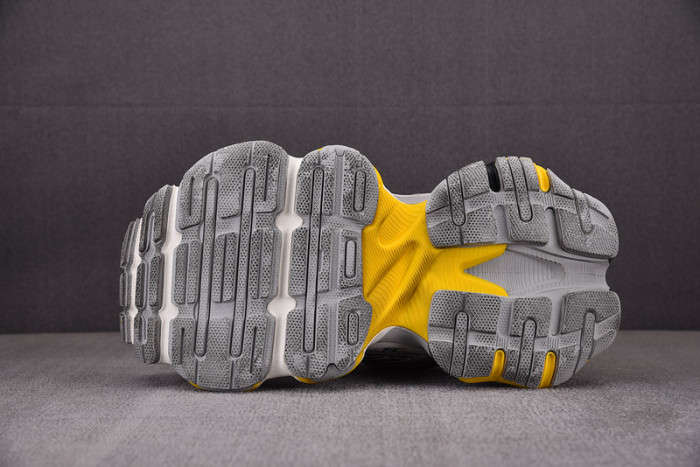 balen cargo panelled sneakers 784339 w2mv1 1170