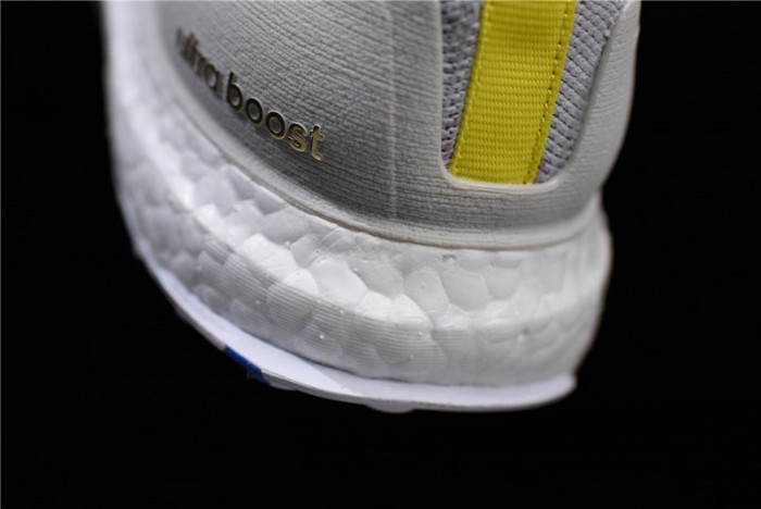a*d*das ultra boost mid white multi-color - g26842