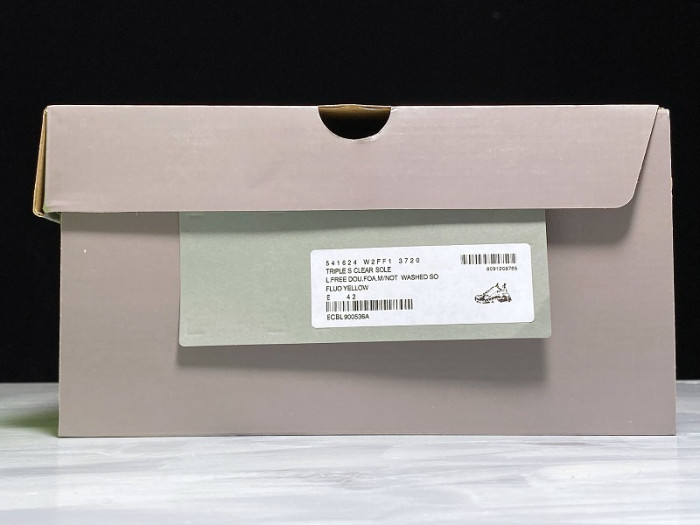 balen triple s trainers clear sole fllo yellow 541624 w09o1 9002