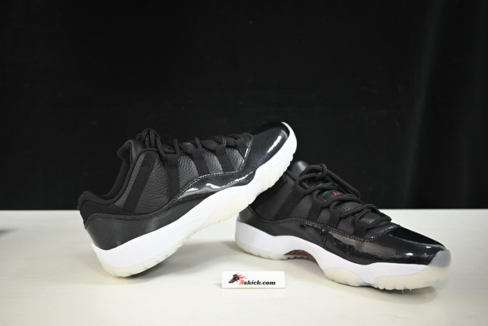 air jordan 11 low “72-10” av2187-001