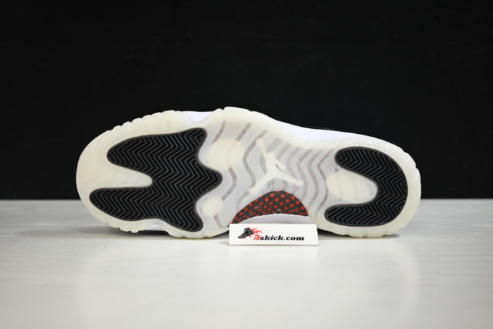 air jordan 11 low “72-10” av2187-001
