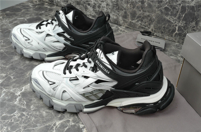 balen track trainer