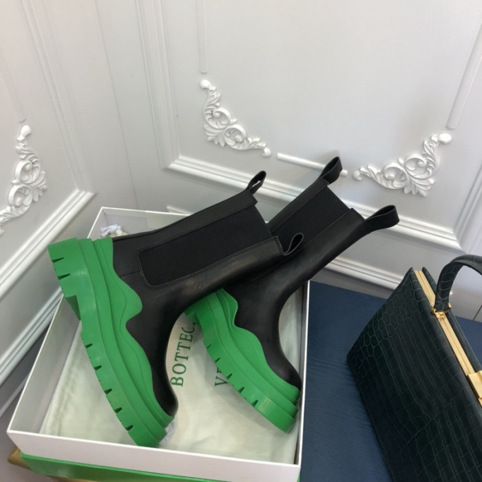 botteg*Ve*ne*ta tire