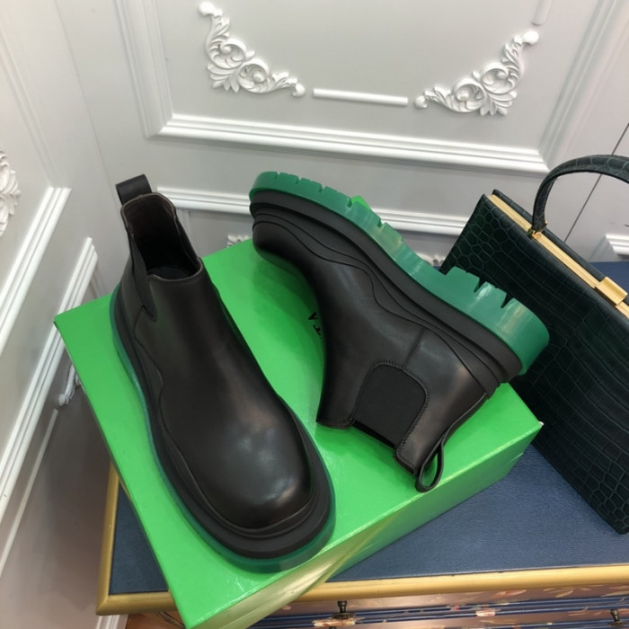 botteg*Ve*ne*ta tire