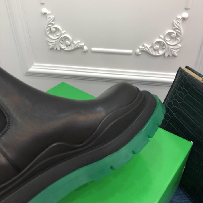 botteg*Ve*ne*ta tire