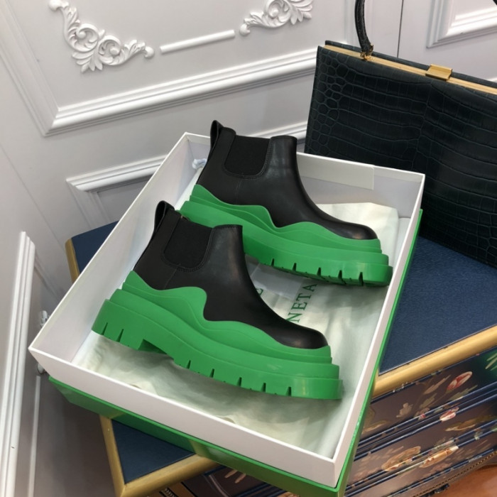 botteg*Ve*ne*ta tire