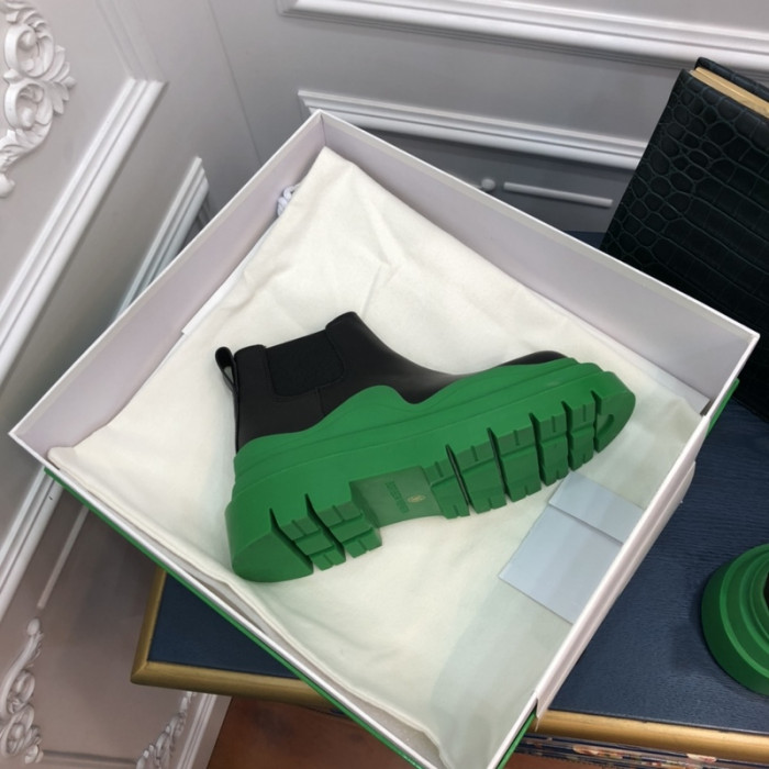 botteg*Ve*ne*ta tire