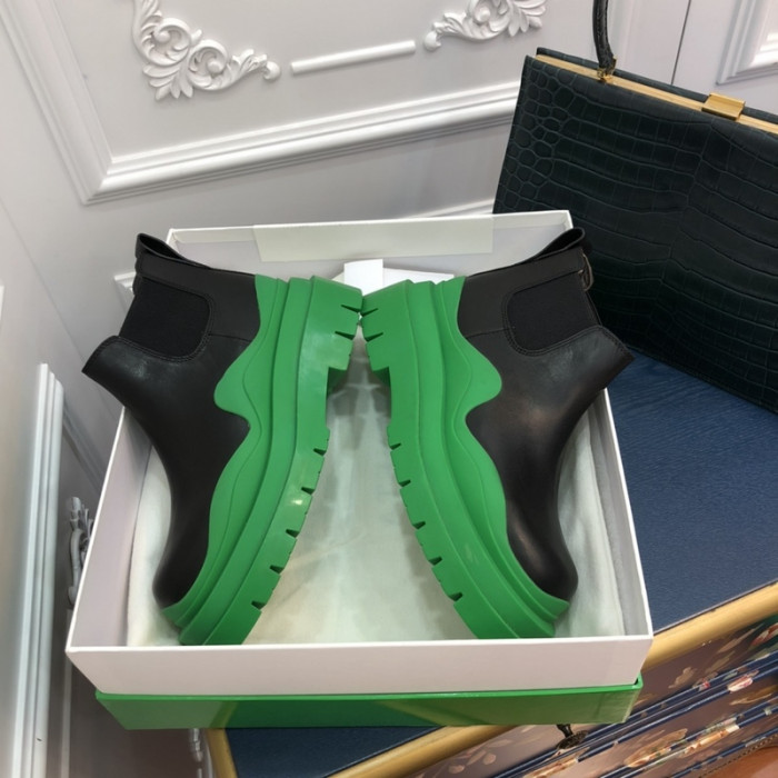 botteg*Ve*ne*ta tire