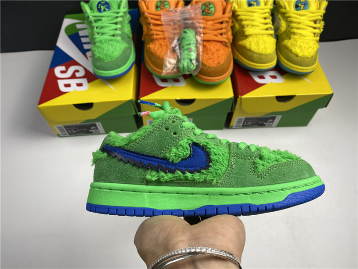 kids dunk shoes
