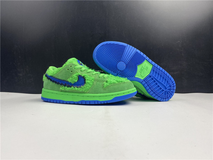 kids dunk shoes