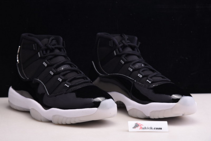 air jordan 11 black clear metallic silver ct8012-011