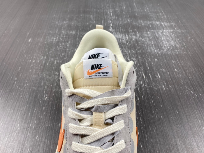 nike sacai x vaporwaffle “tour yellow ” dd1875-107