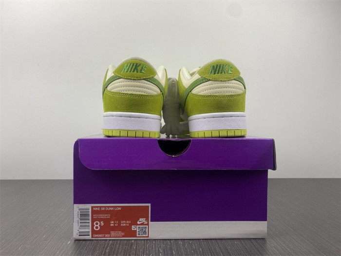 nike sb dunk low green apple dm0807-300