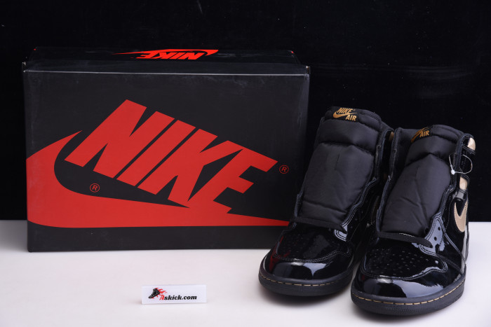 air jordan 1 retro high black metallic gold (2020) 555088-032