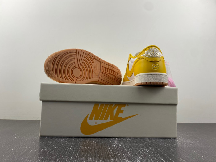 travis scott x air jordan 1 low og “canary dz4137-700