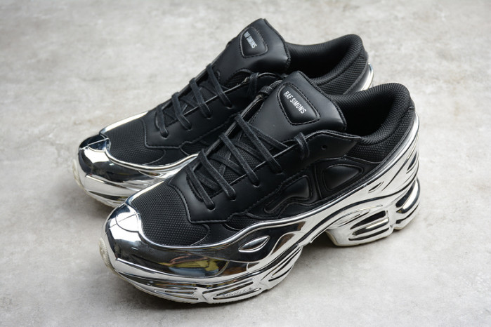 a*d*das ozweego raf simons core black silver metallic ee7944