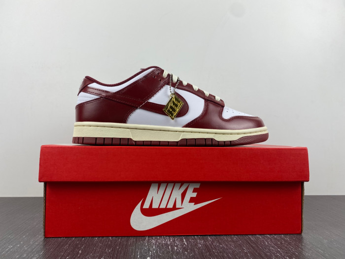 nike dunk low prm vintage team red fj4555-100