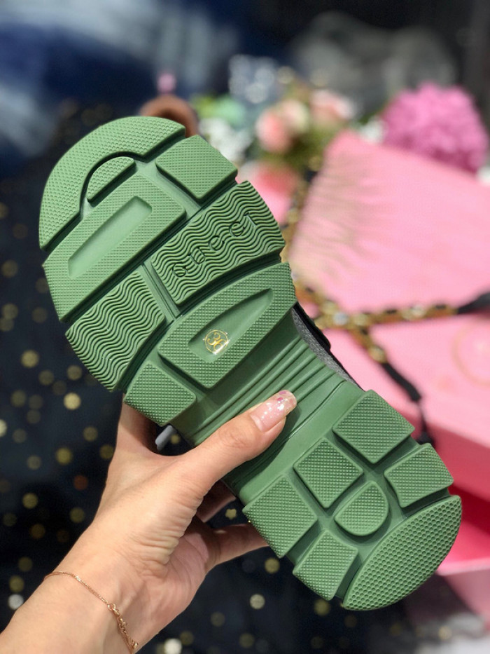 gu flashtrek sneaker