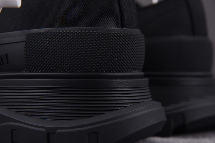 alexander mcqueen sneaker