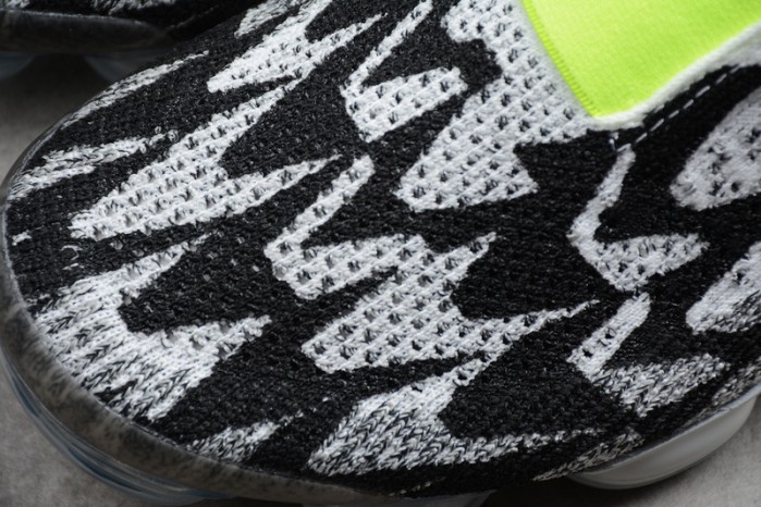 nike air vapormax moc 2 acronym light bone aq0996-001